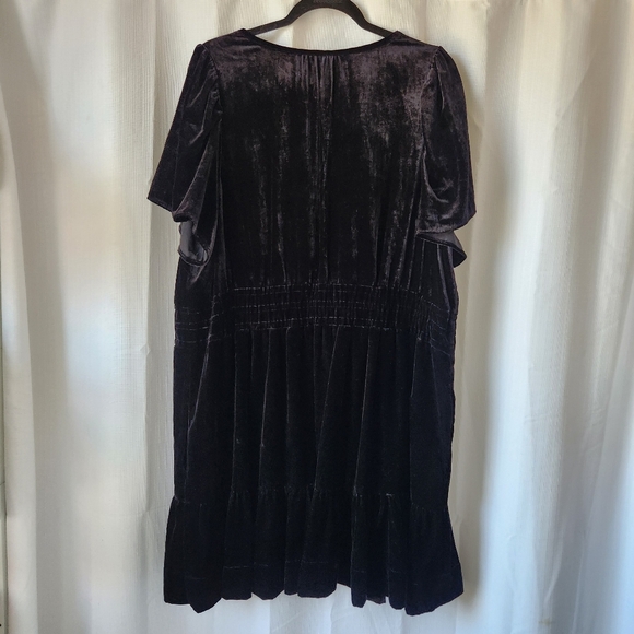 Maeve By Anthropologie Somerset Black Velvet Short Sleeve Mini Dress Size 3X - Picture 9 of 15